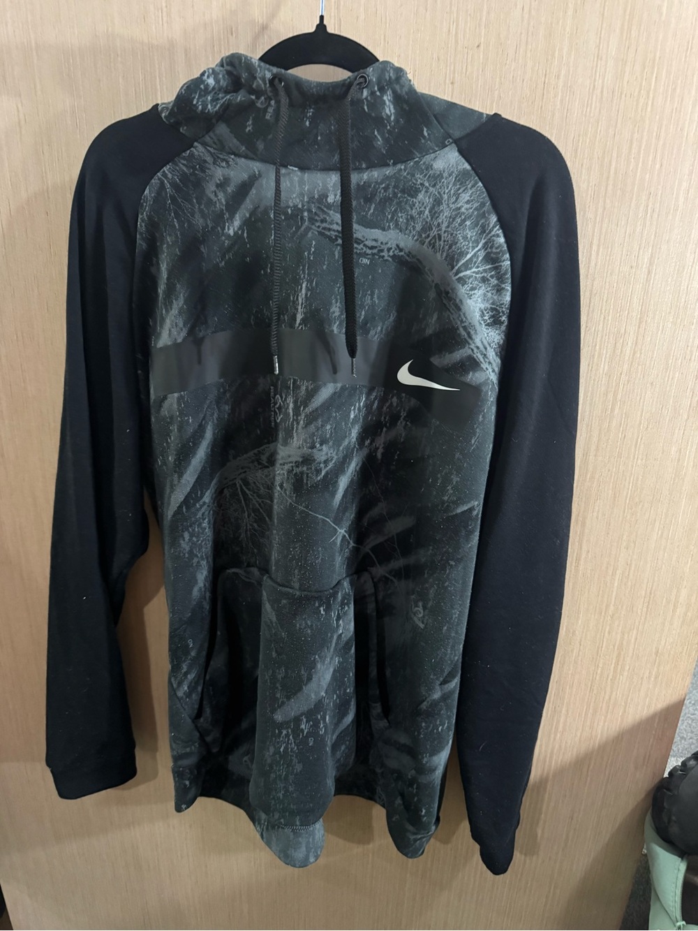 Mens Nike X Realtree Camo Charcoal Gray Pullover Hoodie Size XL